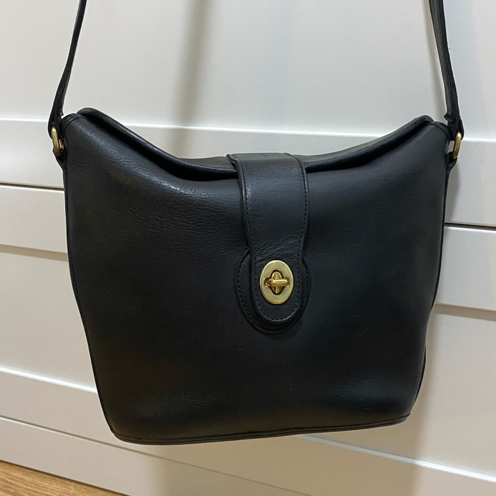 Vintage Coach Nottingham Bag #9948 - Black Leather